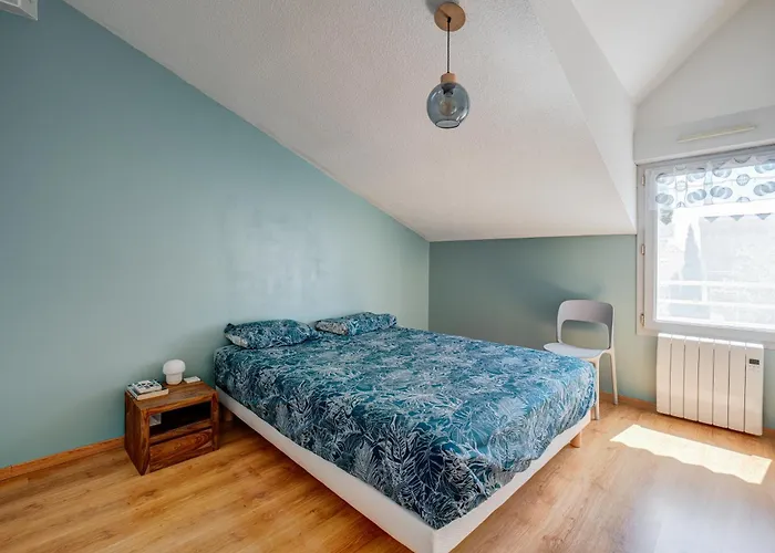 L'instant De Reve- Terrasse,piscine Et Double Parking アパート *