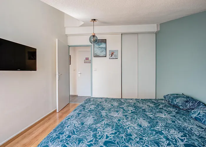 L'instant De Reve- Terrasse,piscine Et Double Parking アパート